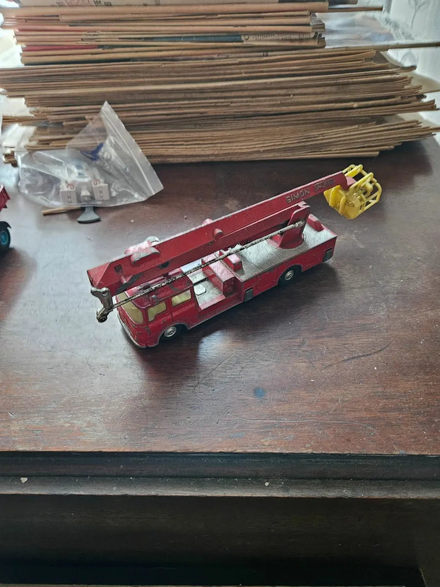 Corgi 1970's Fire Engine - Image 2