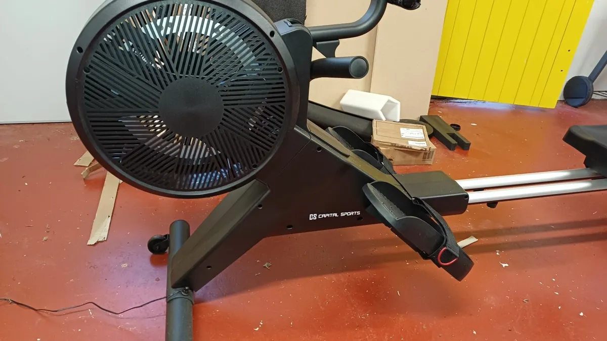 Rowing Machine - Image 2