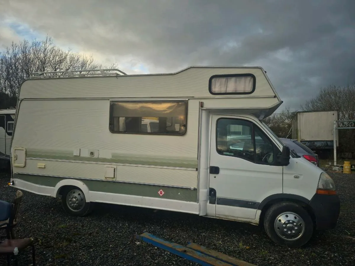 2008 Renault Master 2.5 dCi Kestrel - Image 2