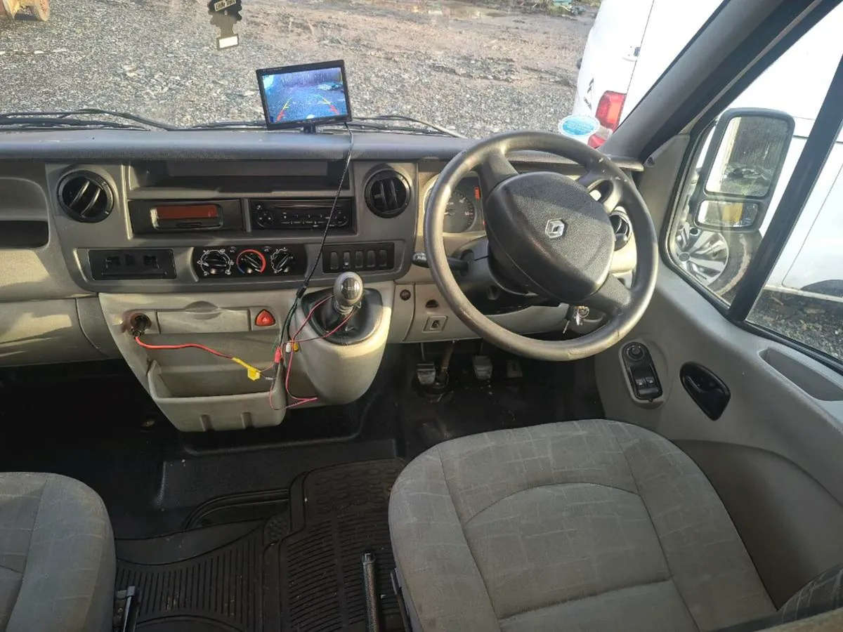 2008 Renault Master 2.5 dCi Kestrel - Image 3