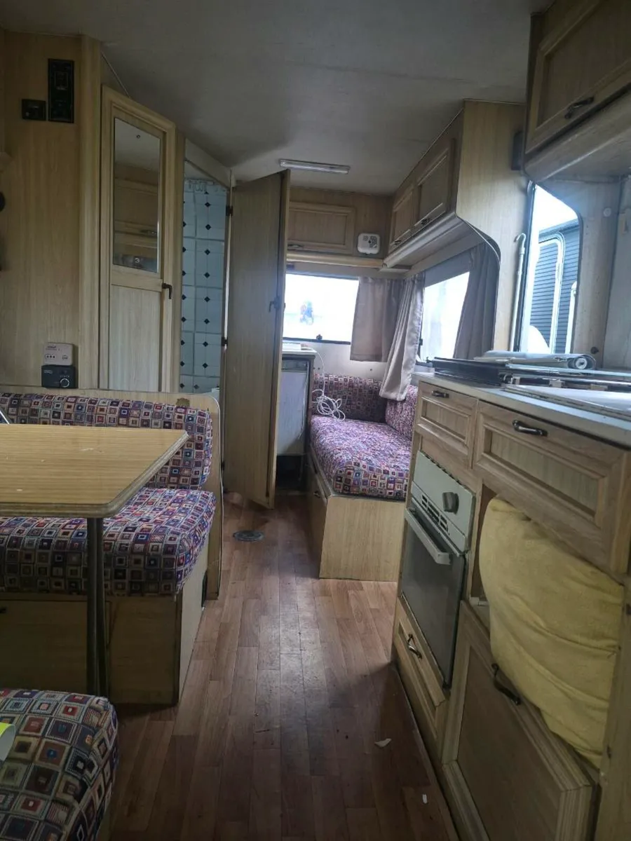 2008 Renault Master 2.5 dCi Kestrel - Image 4