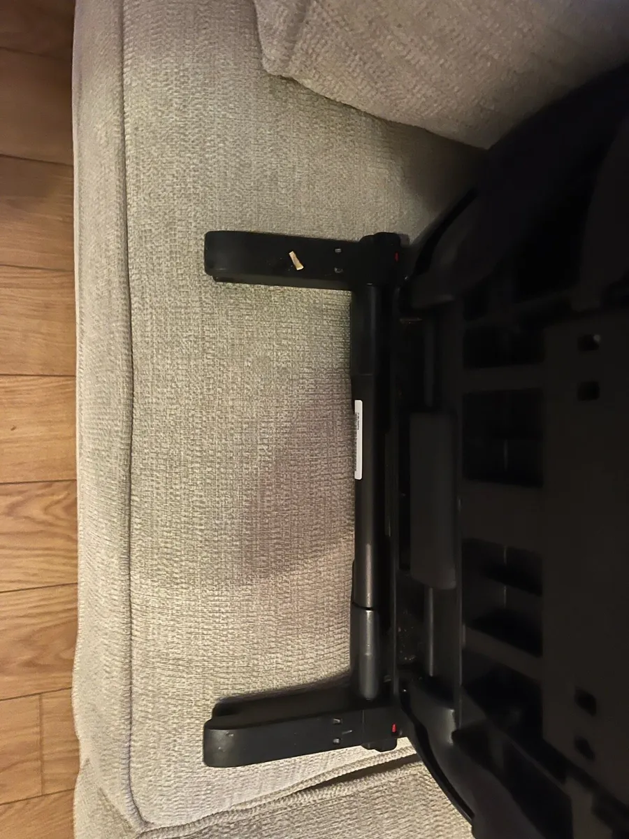 Joie child car seat - Image 3