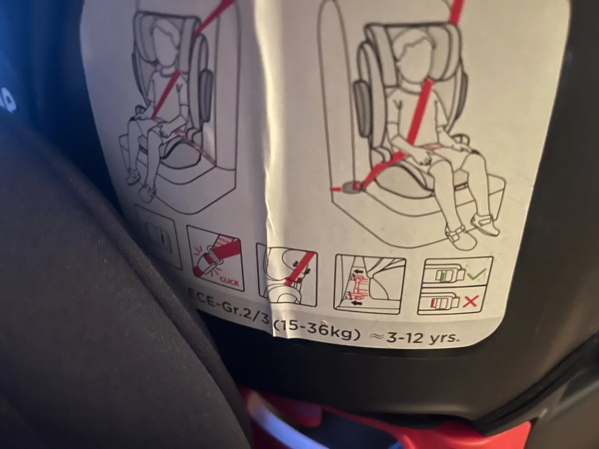 Joie child car seat - Image 4