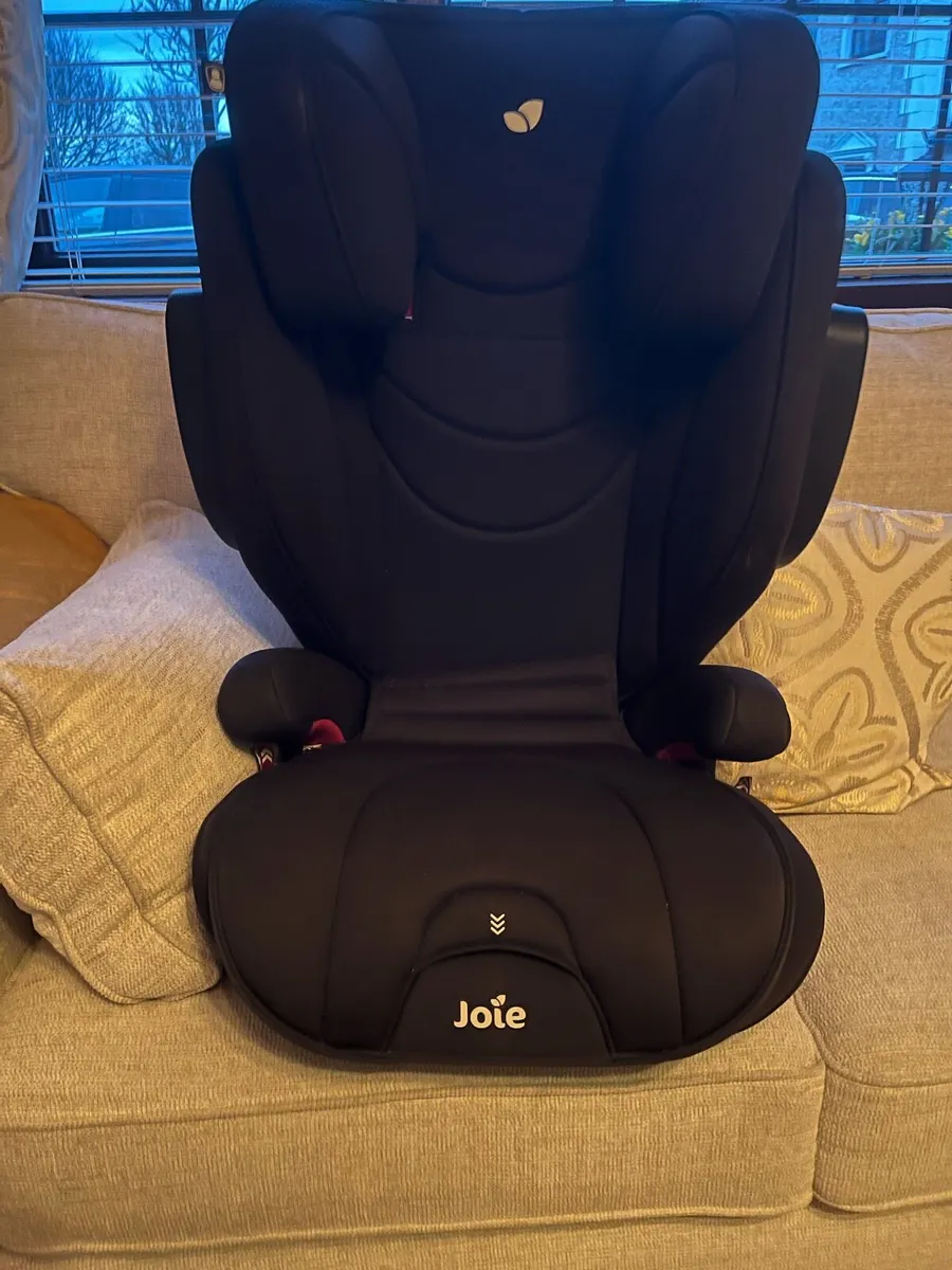 Joie child car seat - Image 1