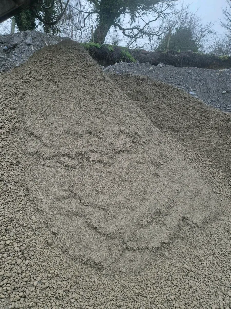 Gravel for cow roads - Image 2