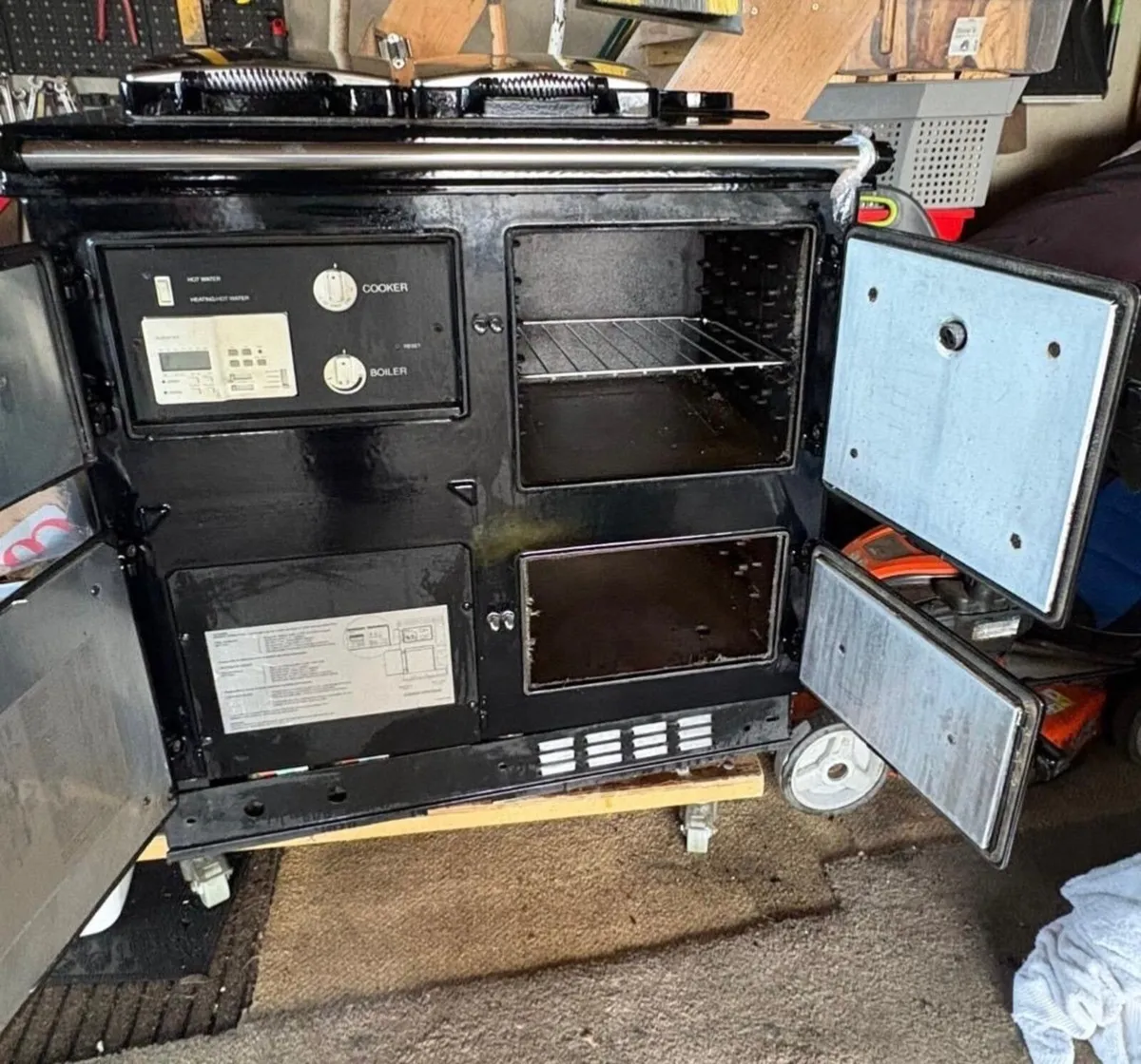 Rayburn oil stove - Image 2