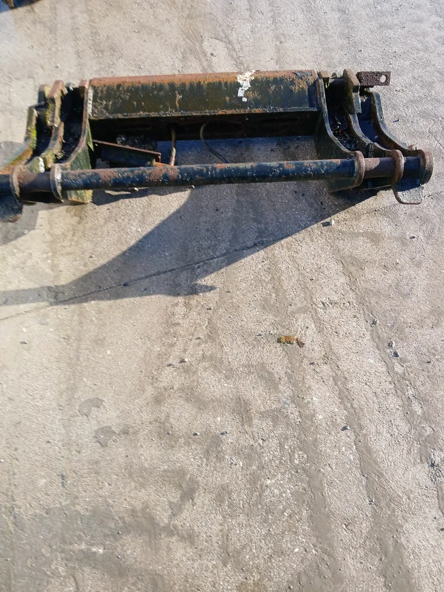 Quick attachment - Image 1