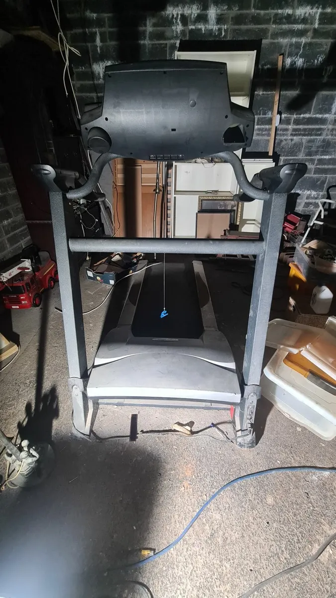 Treadmill - Image 2