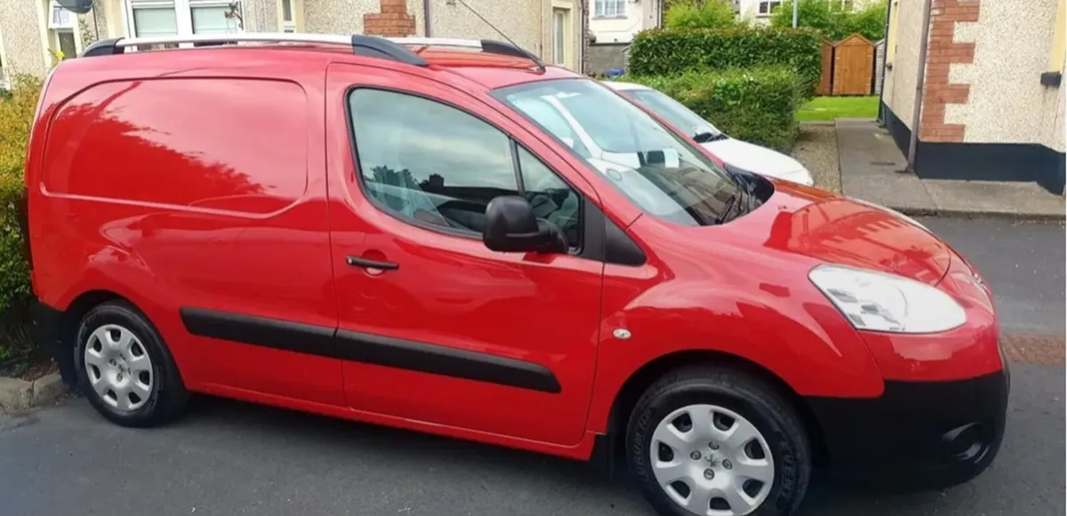 Peugeot Van - Image 3