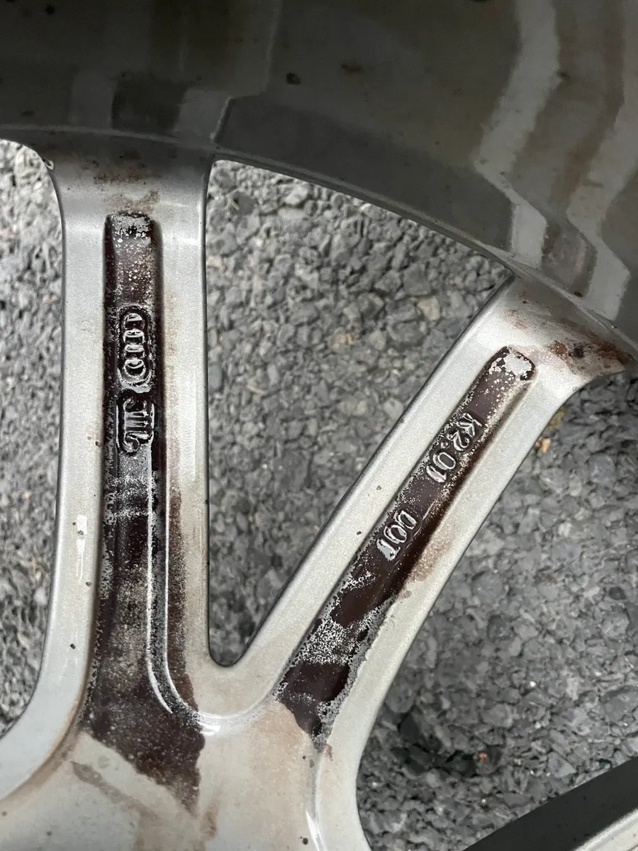 19" genuine Audi alloys - Image 4