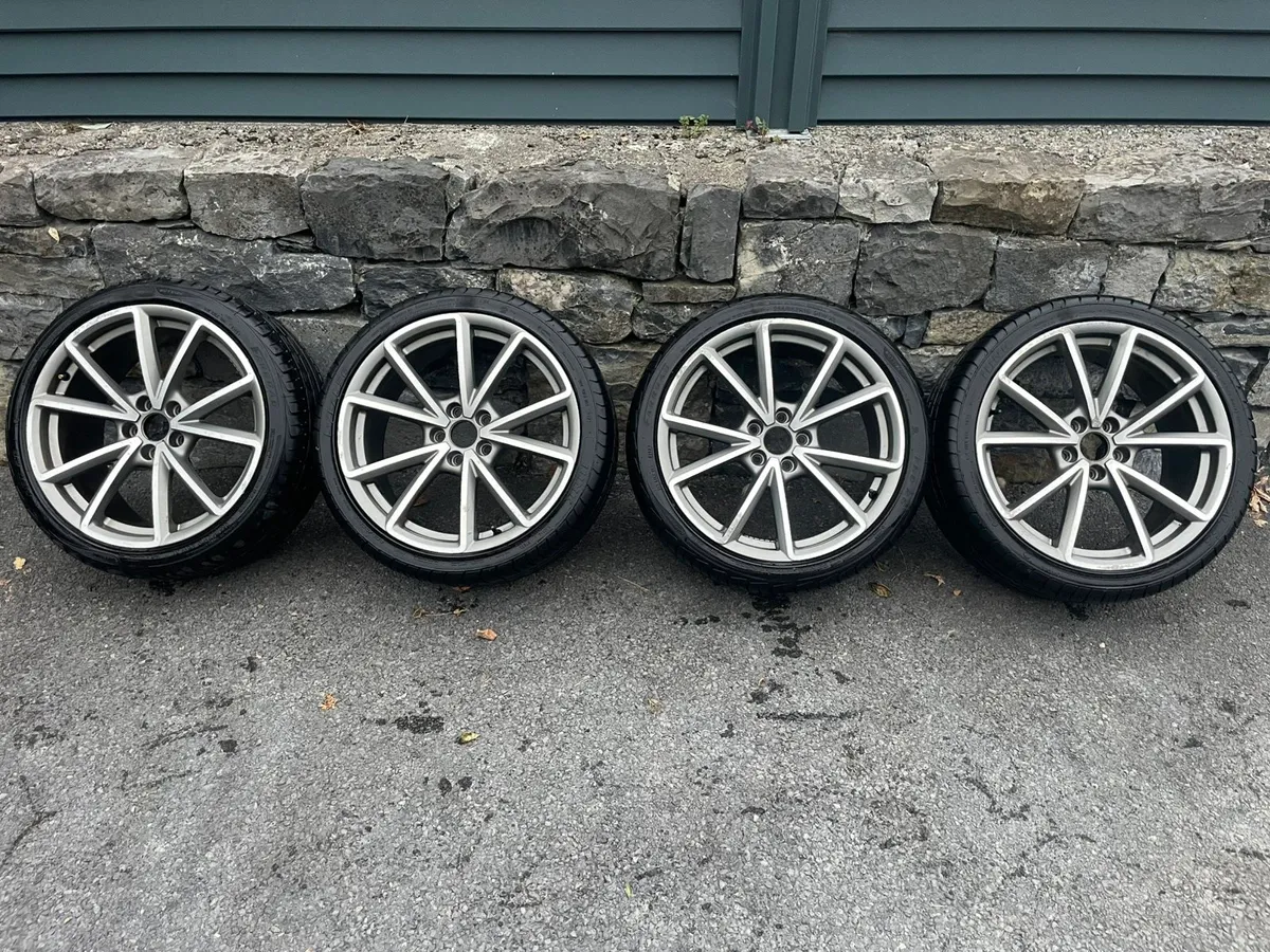 19" genuine Audi alloys - Image 1