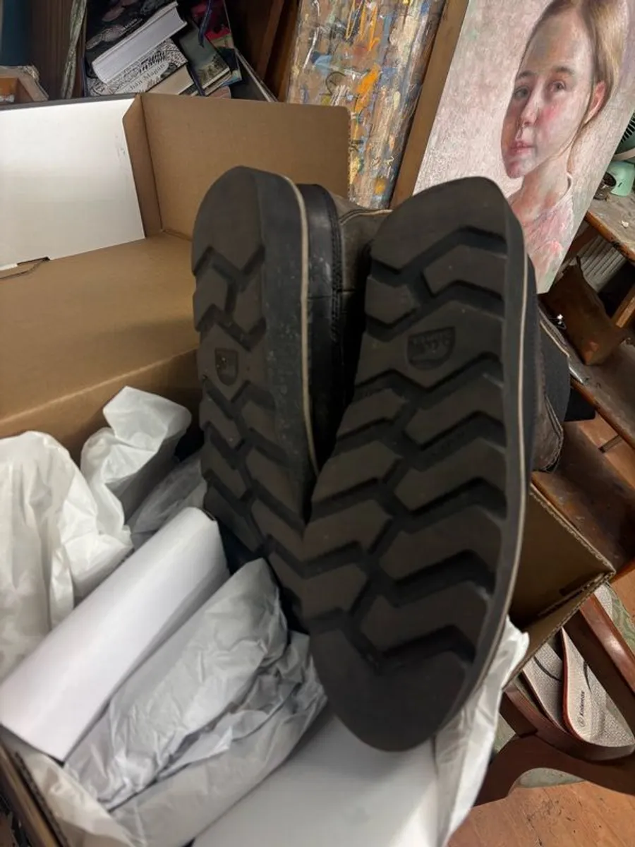 SOREL Slabtown men's Chelsea boots uk 10 - Image 4