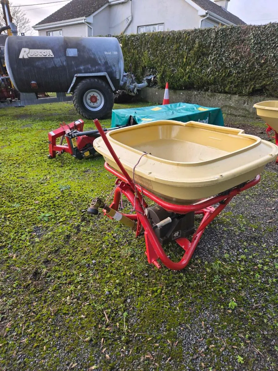 Vicon spreader - Image 2