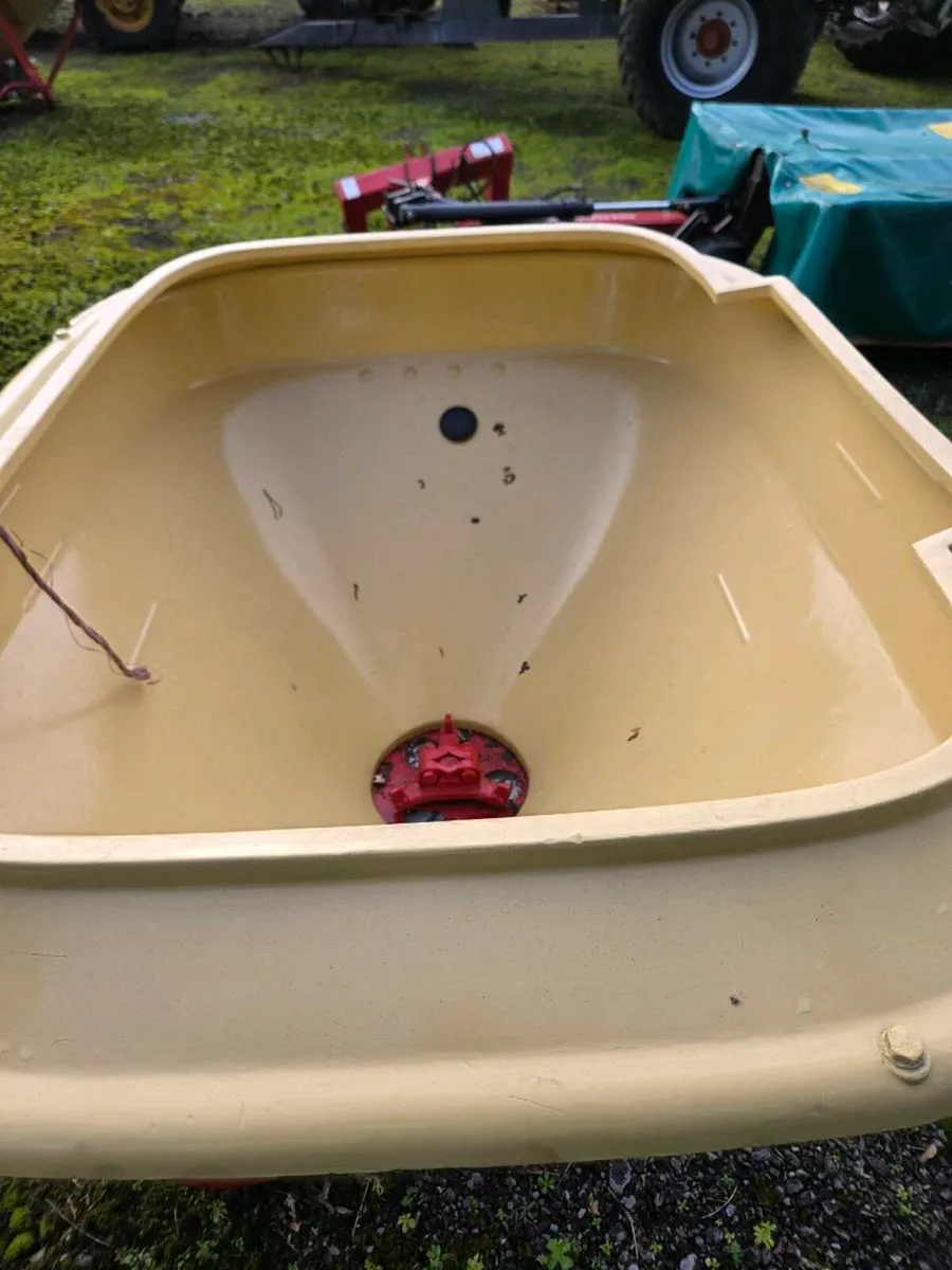 Vicon spreader - Image 4