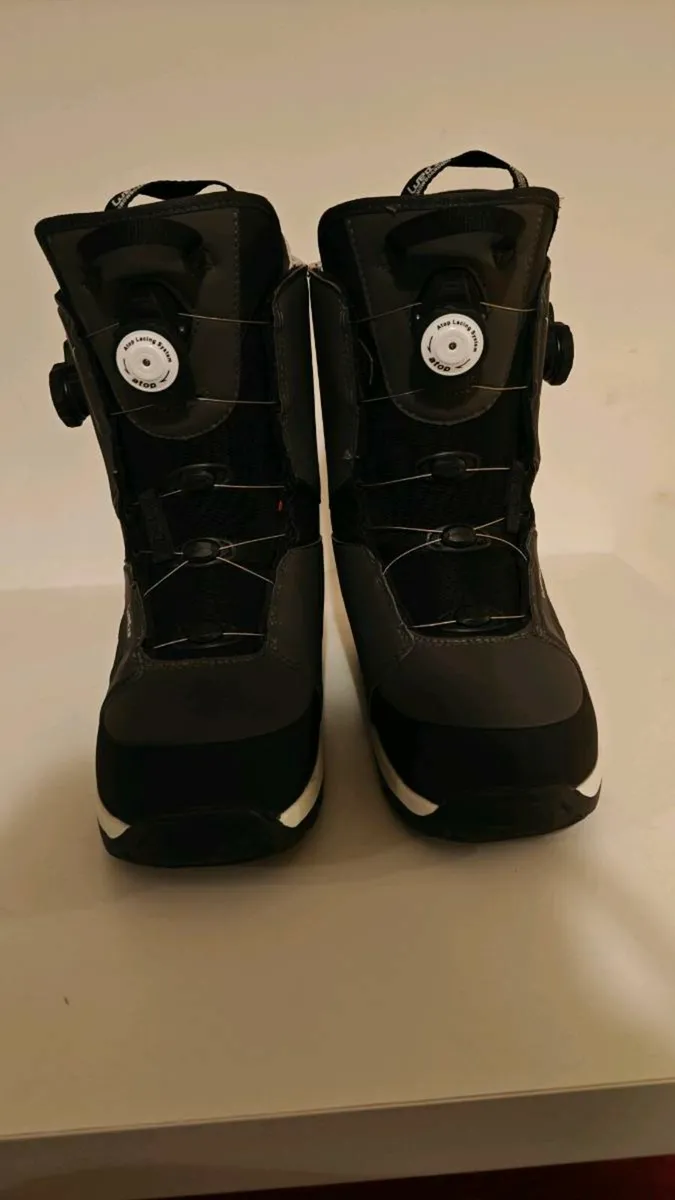 Snowboad boots (Size 44 EU) - Image 1