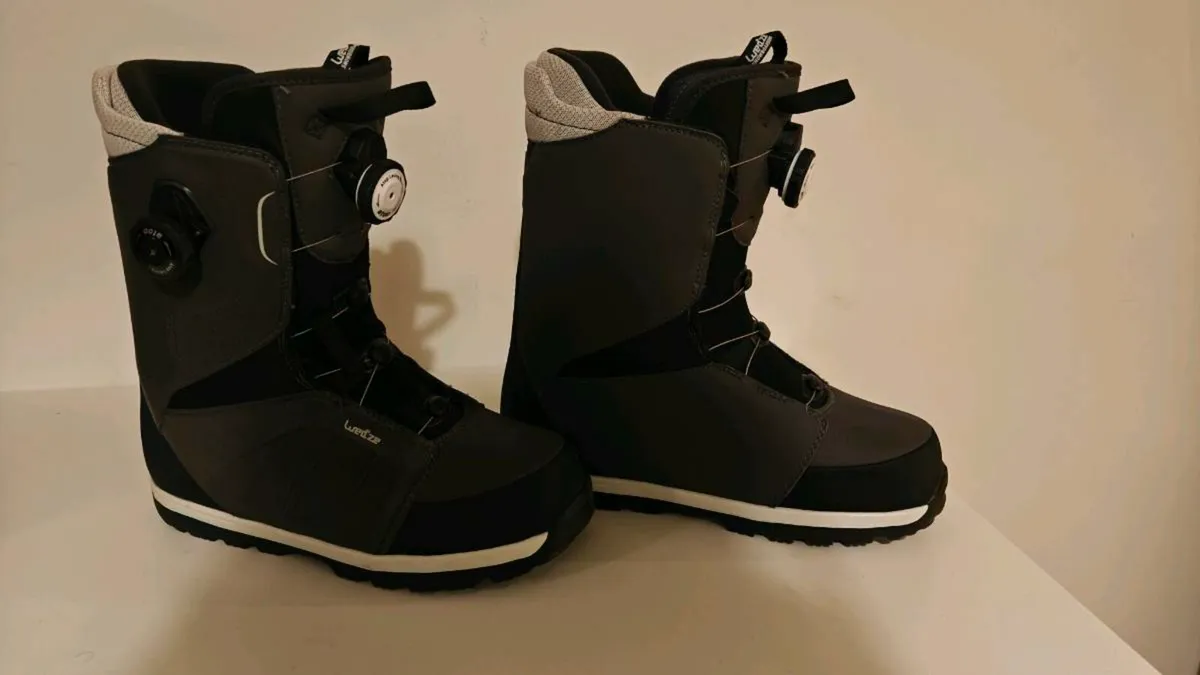 Snowboad boots (Size 44 EU) - Image 2