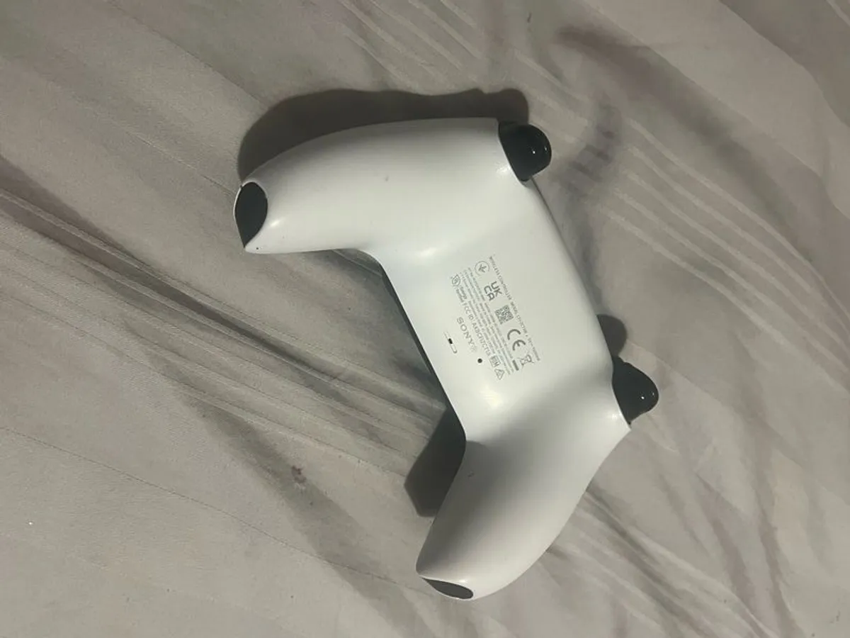Playstation 5 Controller - Image 2