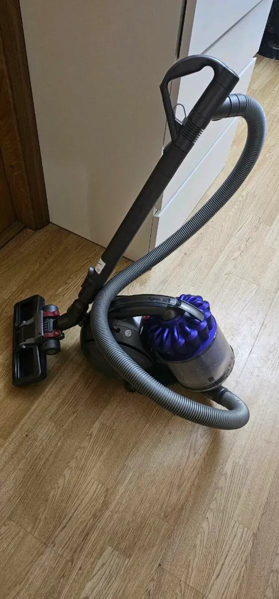 Dyson dc39 - Image 2