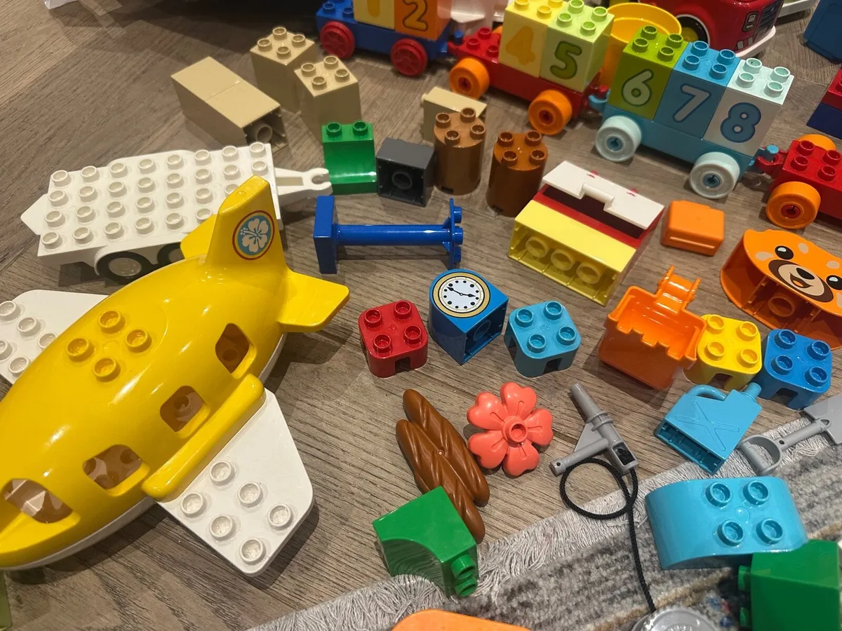 Big Lego Duplo bundle vehicles/people/bricks - Image 3
