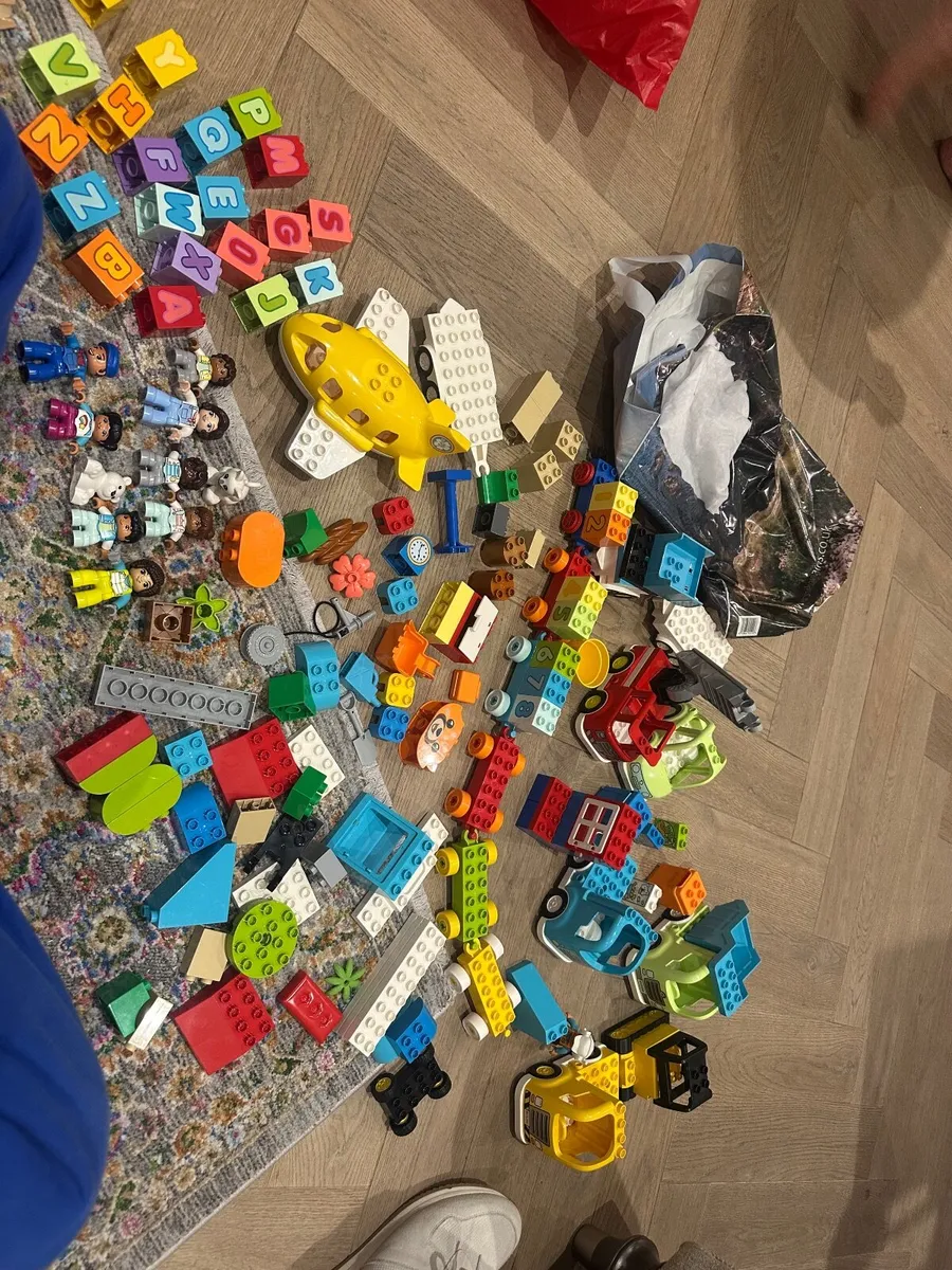 Big Lego Duplo bundle vehicles/people/bricks - Image 4