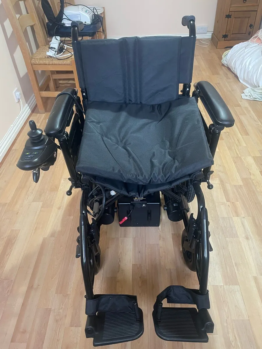 Electric wheelchair - Image 1