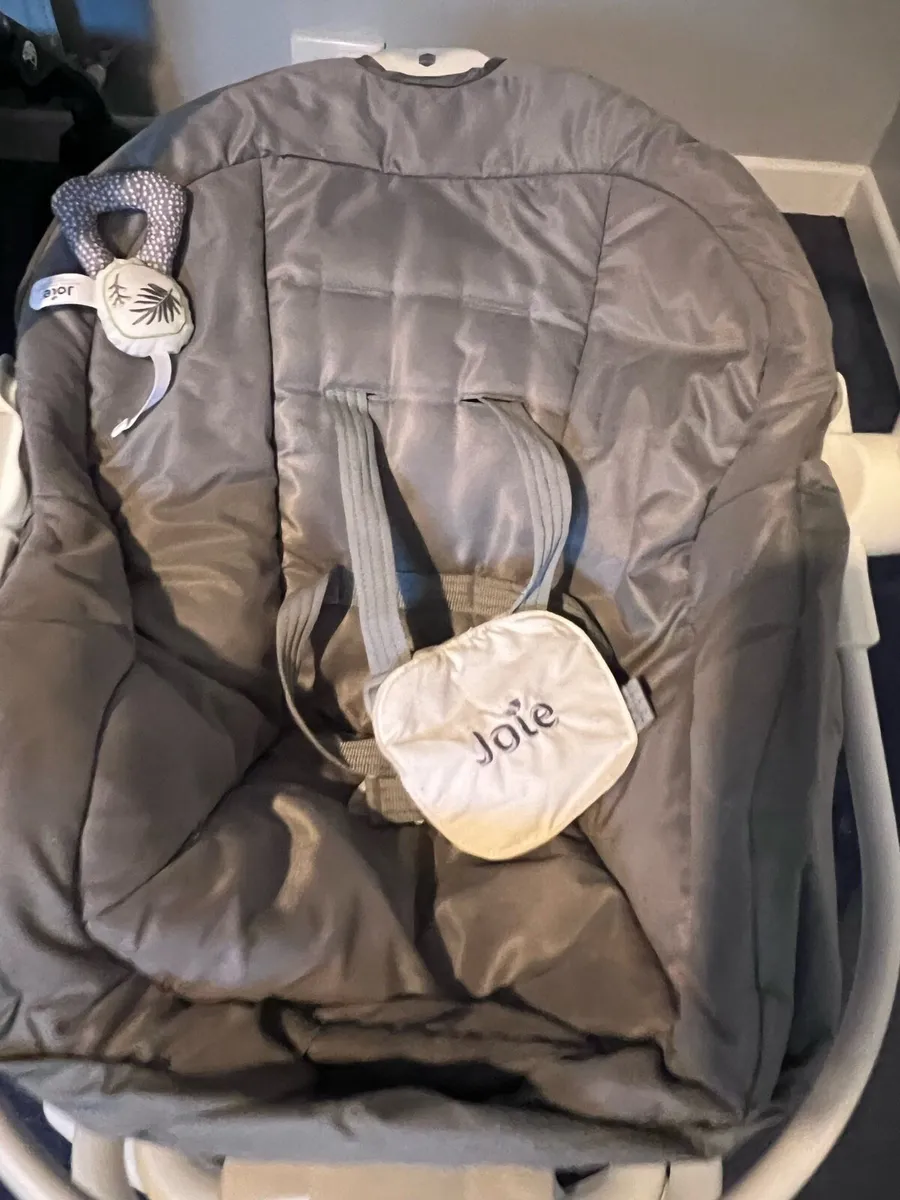 Joie 2 in 1 baby rocker and swing - Image 2