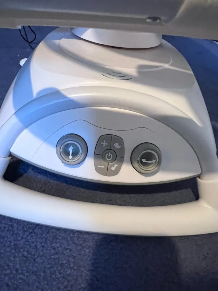 Joie 2 in 1 baby rocker and swing - Image 3