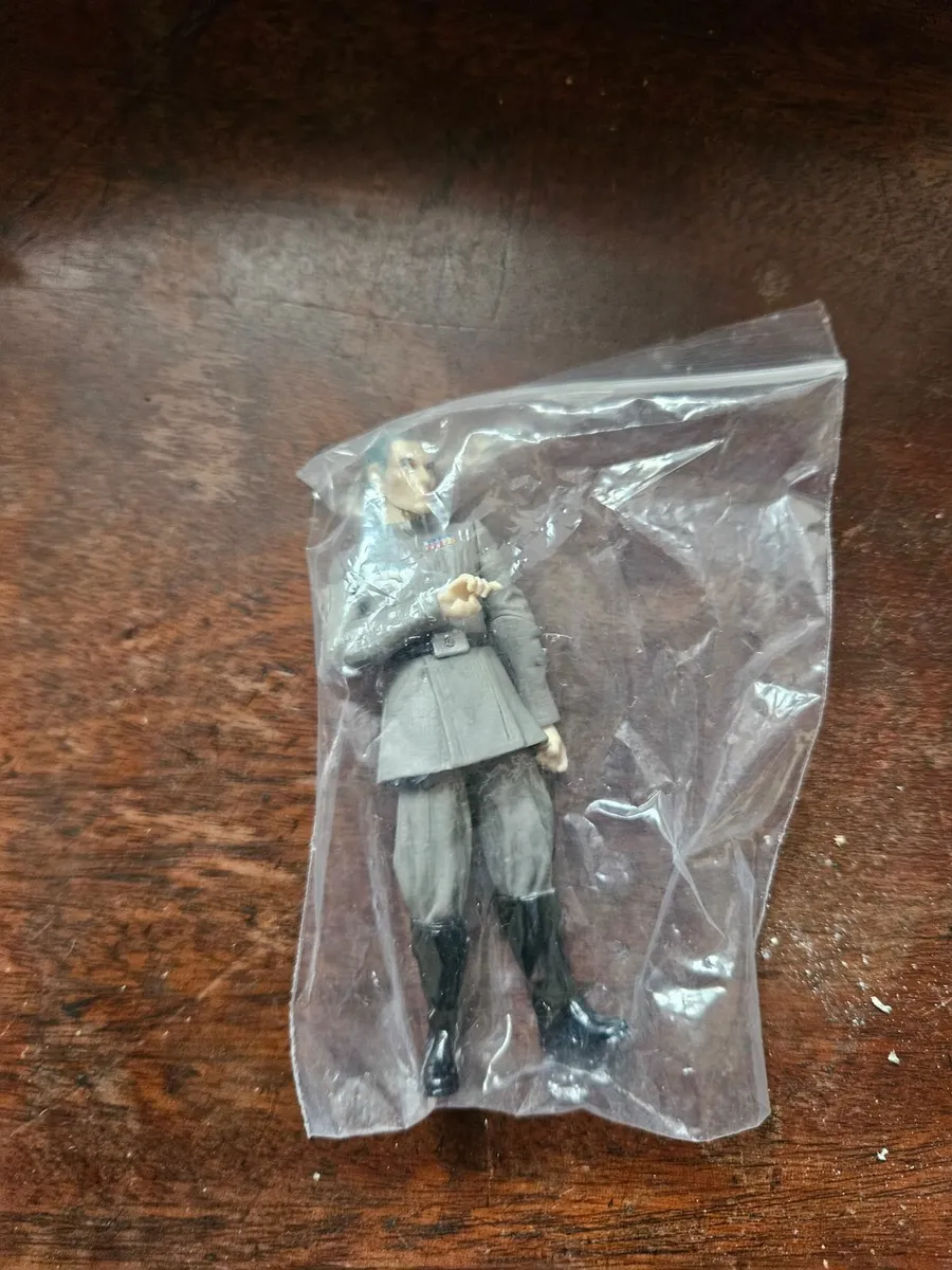 Star Wars Grand Moff Tarkin - Image 1