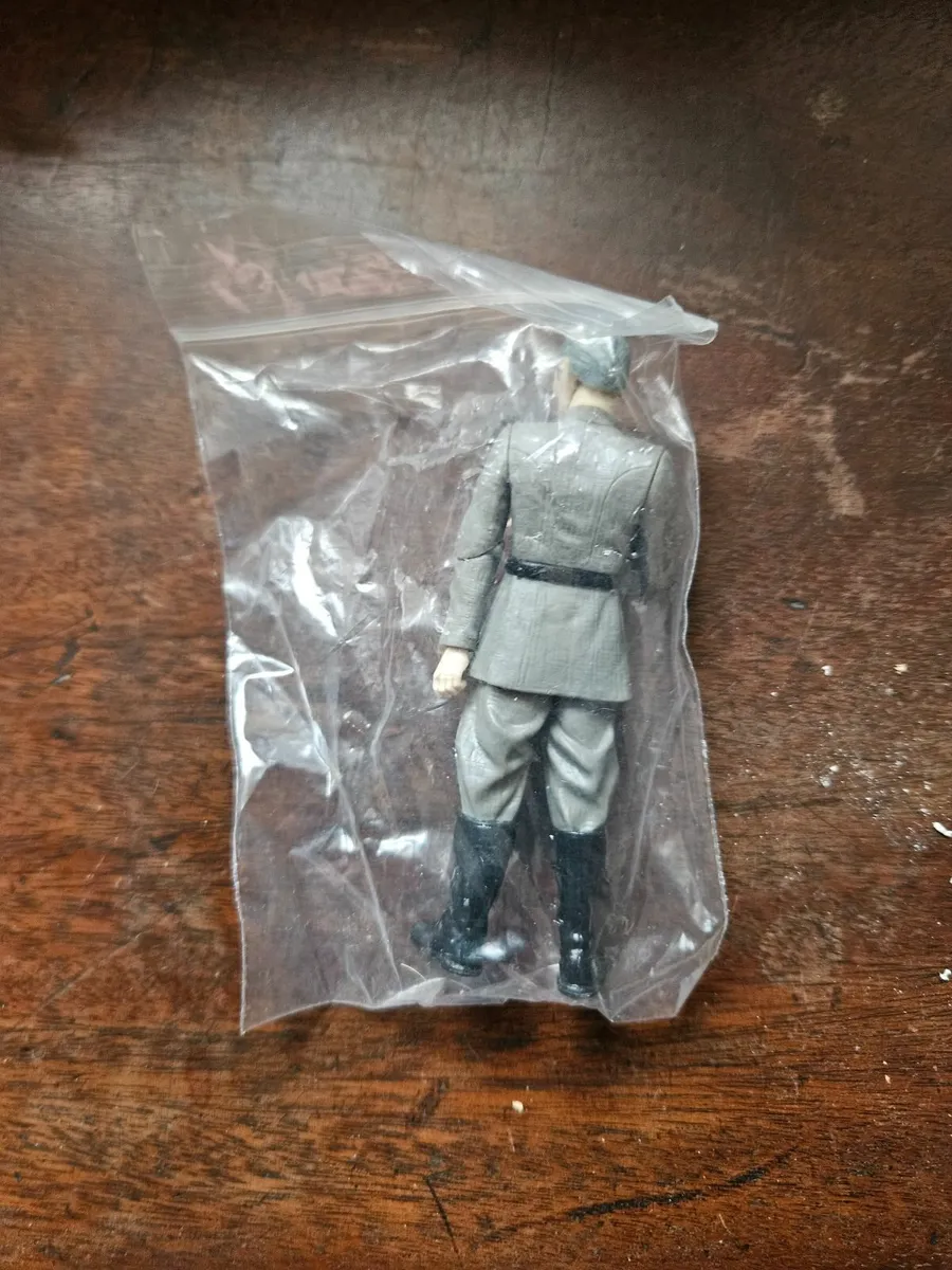 Star Wars Grand Moff Tarkin - Image 2