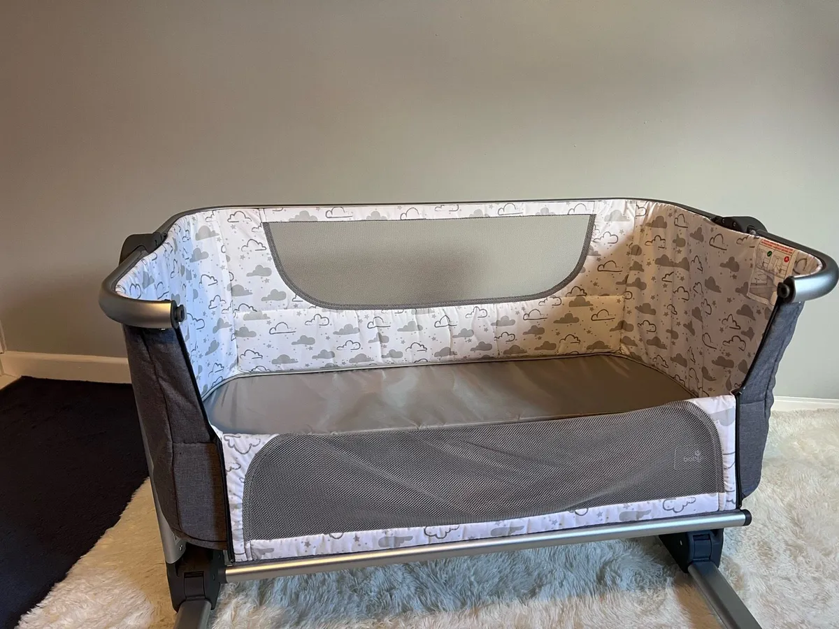 Babylo Next to me with clevamama sleep pod - Image 1