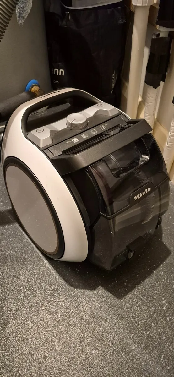 Hoover Miele Cx1 - Image 4