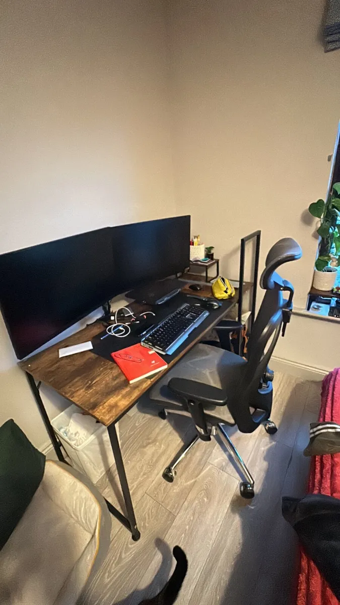 Table & Chair - Image 2