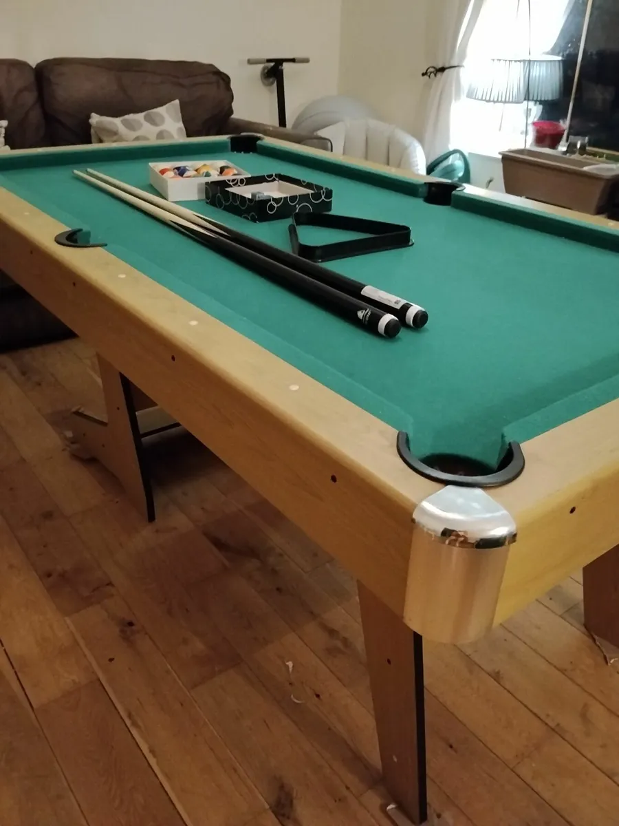 Pool table - Image 2