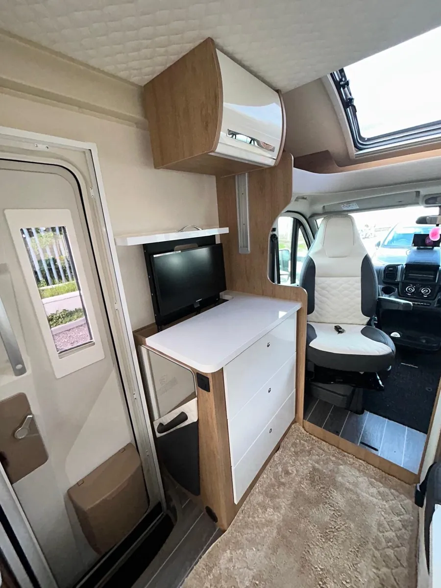 222 Roller Team 747 6 Bert - Image 4