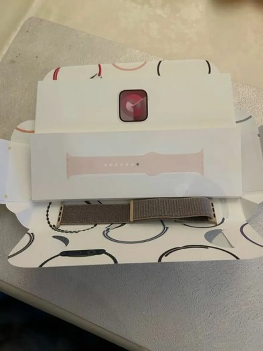 Apple Watch 9 45mm GPS pink like new - Image 2