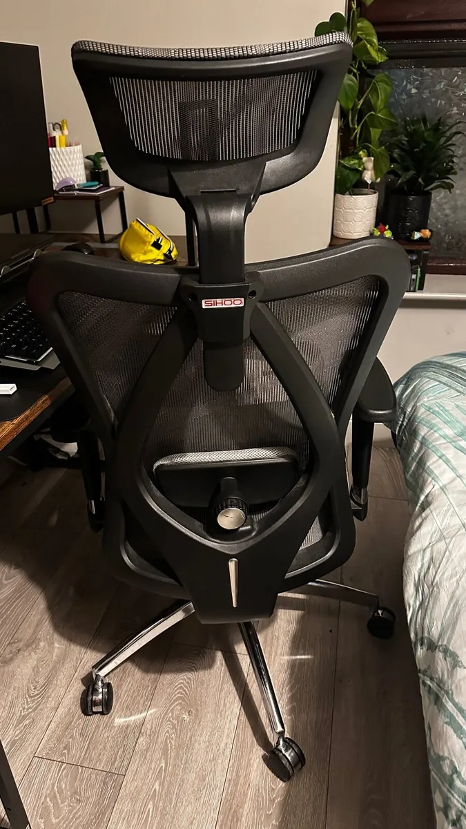 Table & Chair - Image 3