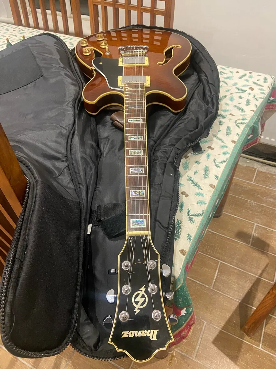 Ibanez As 83 violin burst with padded case - Image 1