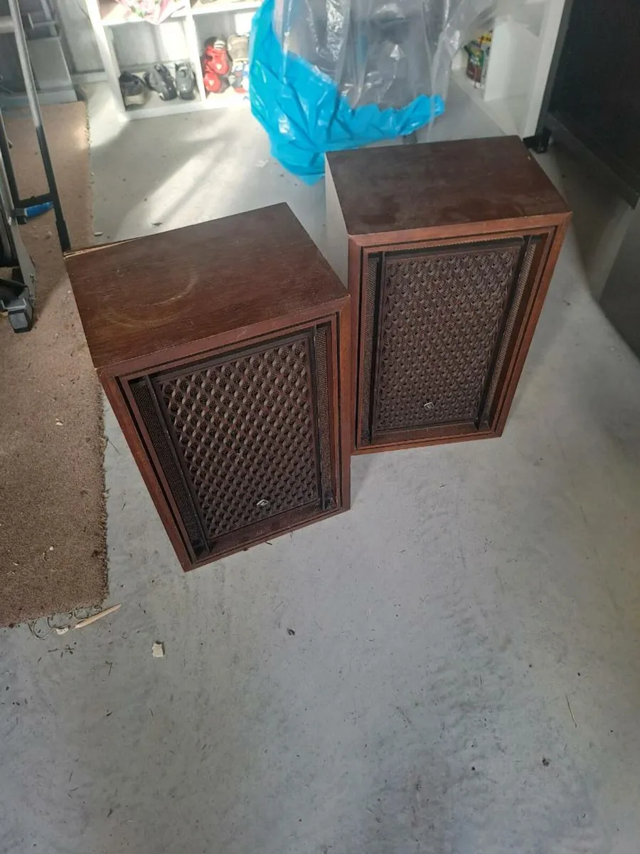 Antique Speaker - Image 2
