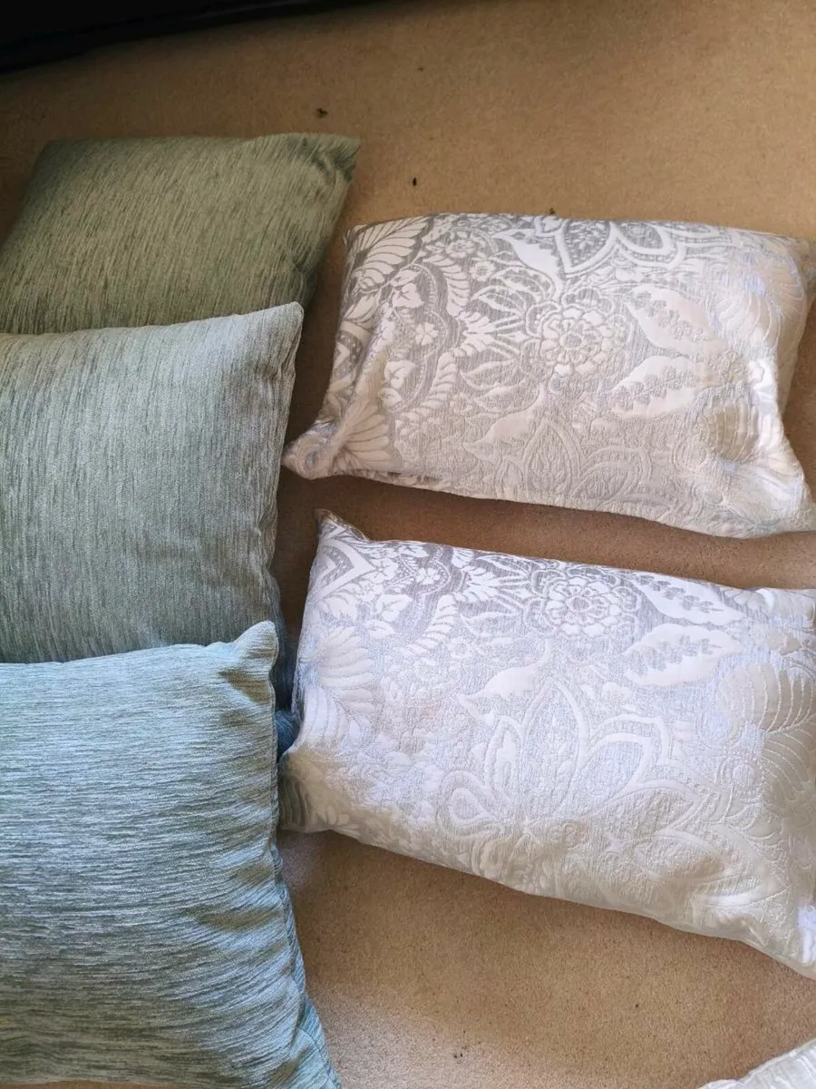 Selection new cushions 20 lot - Image 4