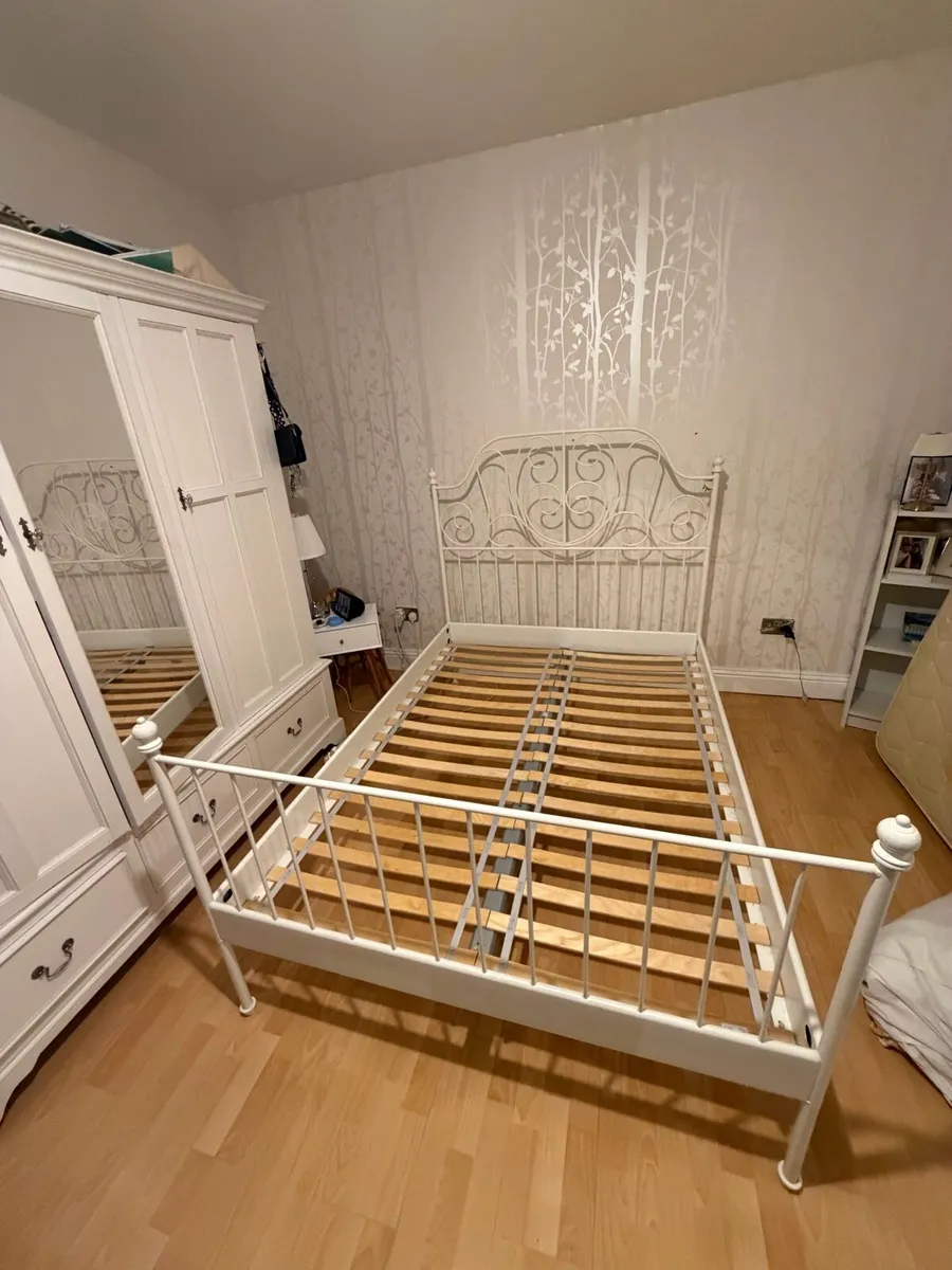 Double bed - Image 3