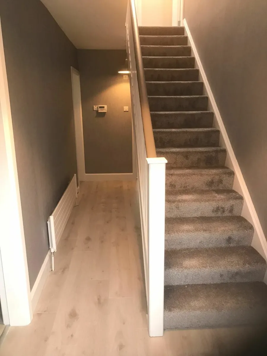 Laminate Flooring AC4 - Great Value - Image 3