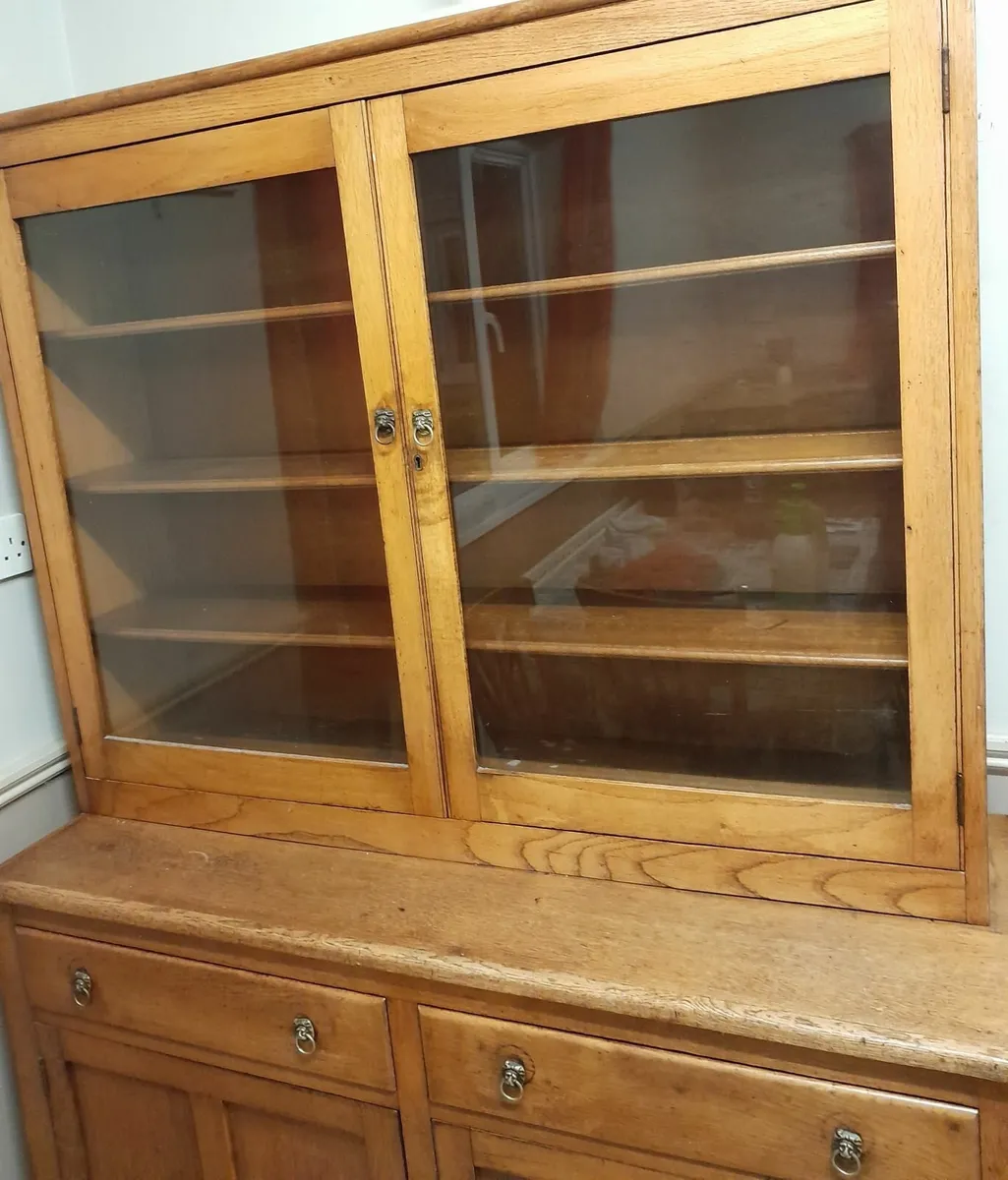 Old Oak Kitchen dresser - Image 2