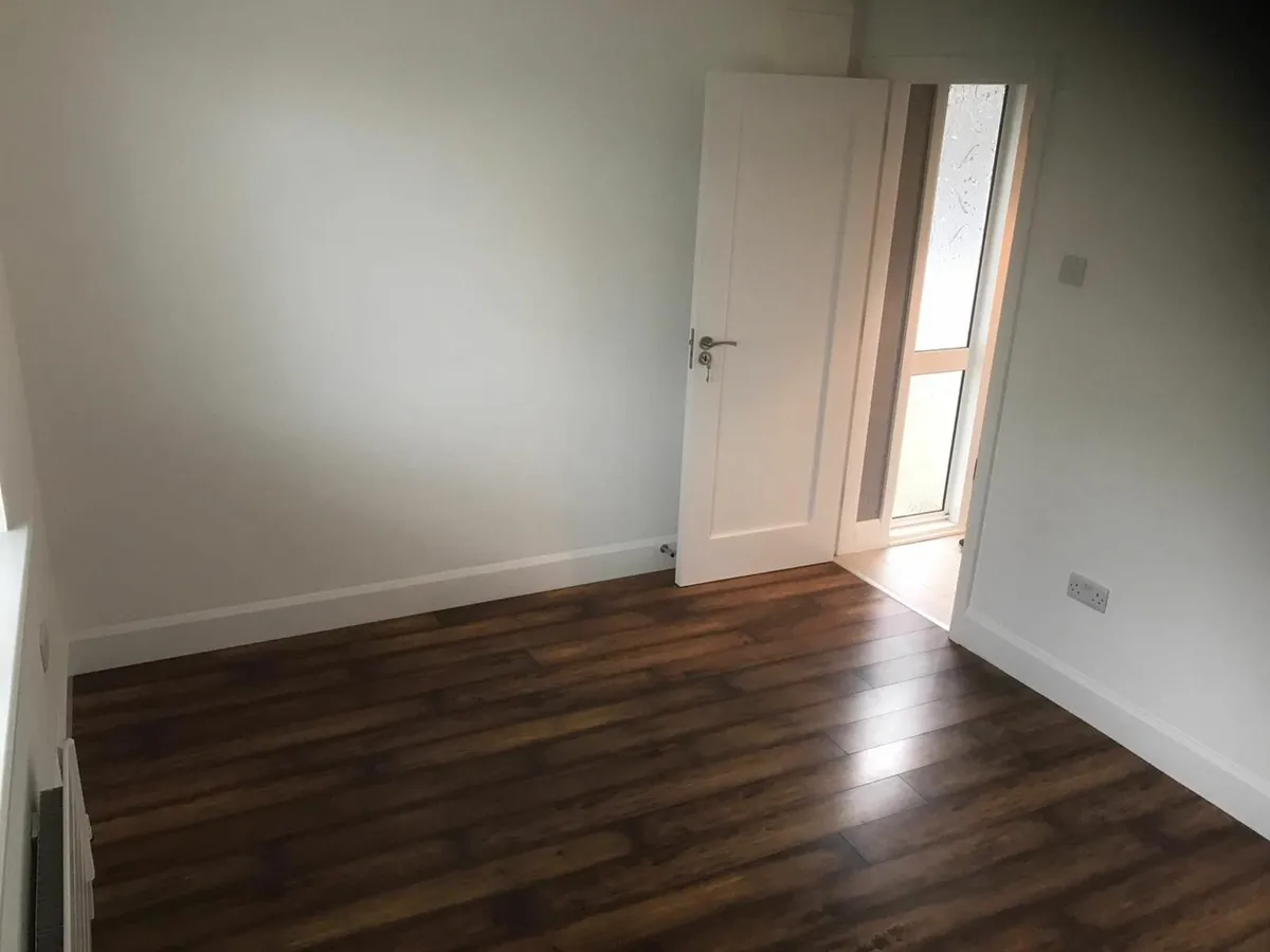 Laminate Flooring - Image 4