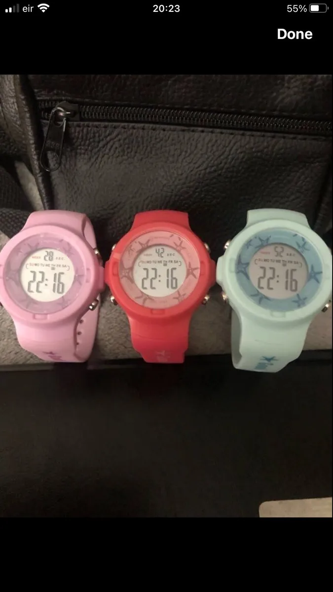 Girls new watches €10 each - Image 1