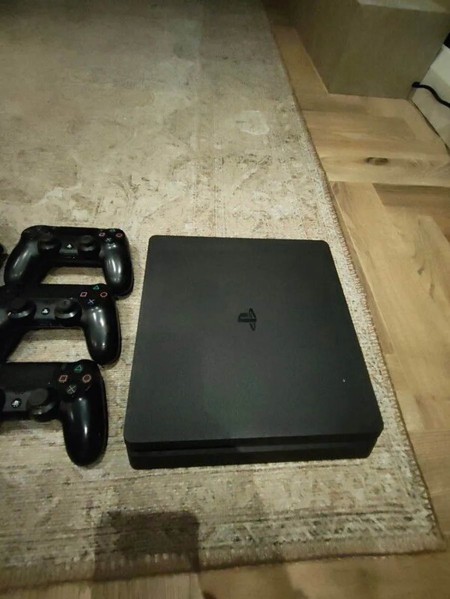 PlayStation 4 - Image 3