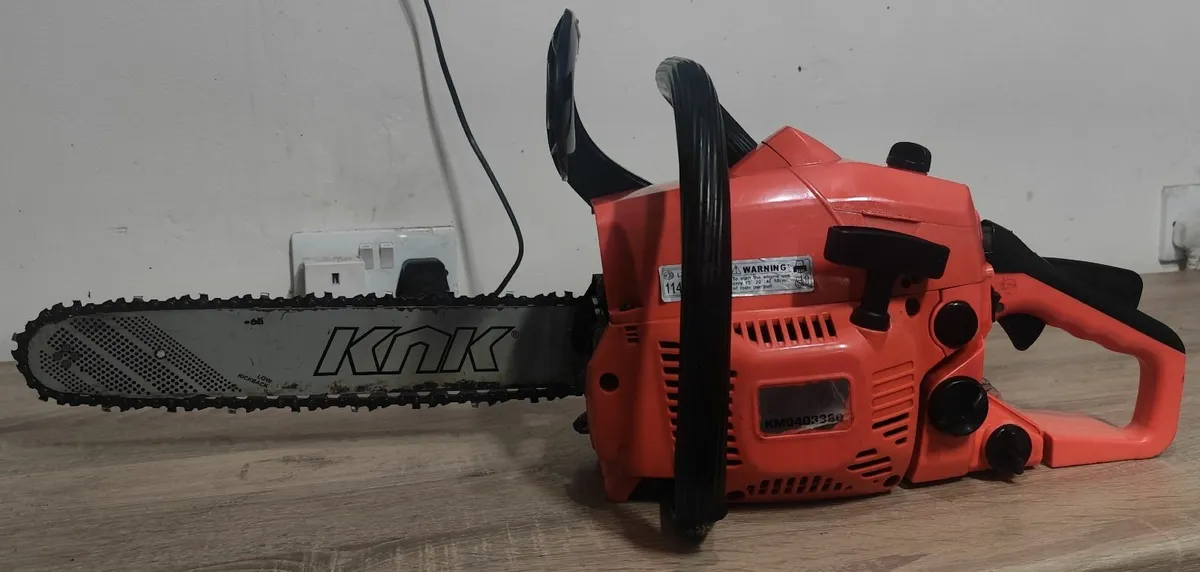 Chainsaw for sale - Image 1