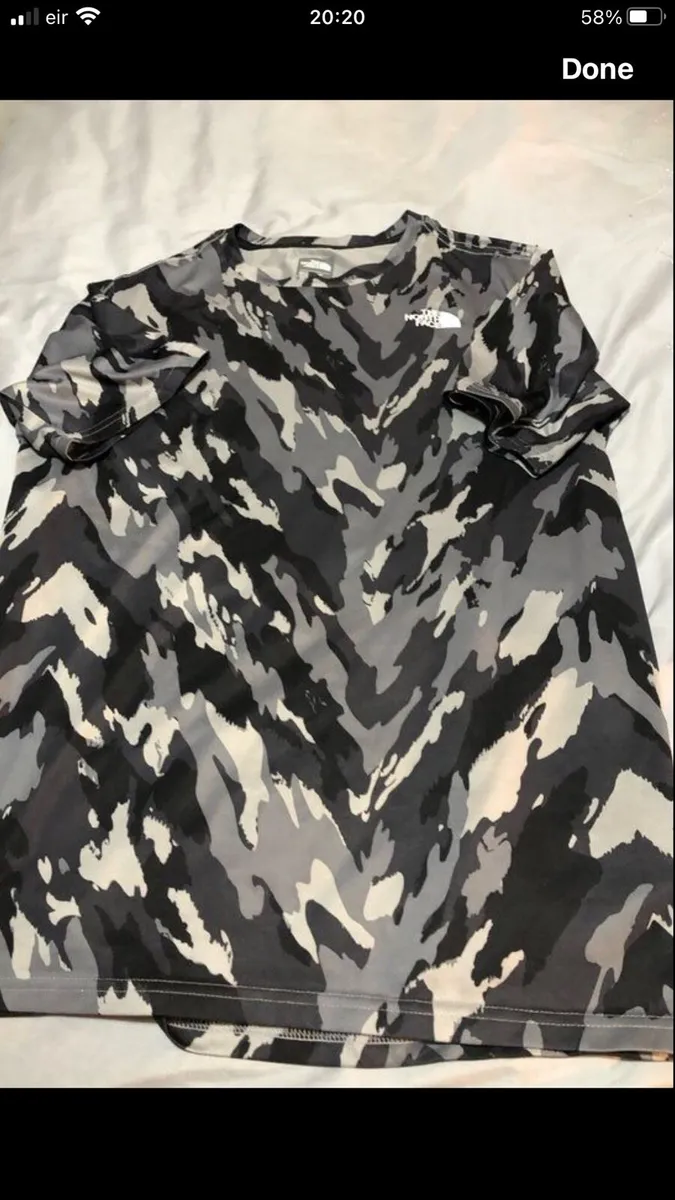 Boys under armour teeshirt size XL €5 - Image 1