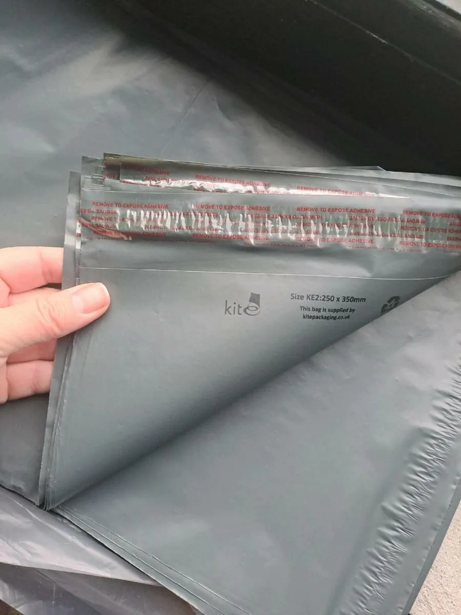 100 Grey Mailing Bags / Poly Mailers - Image 2