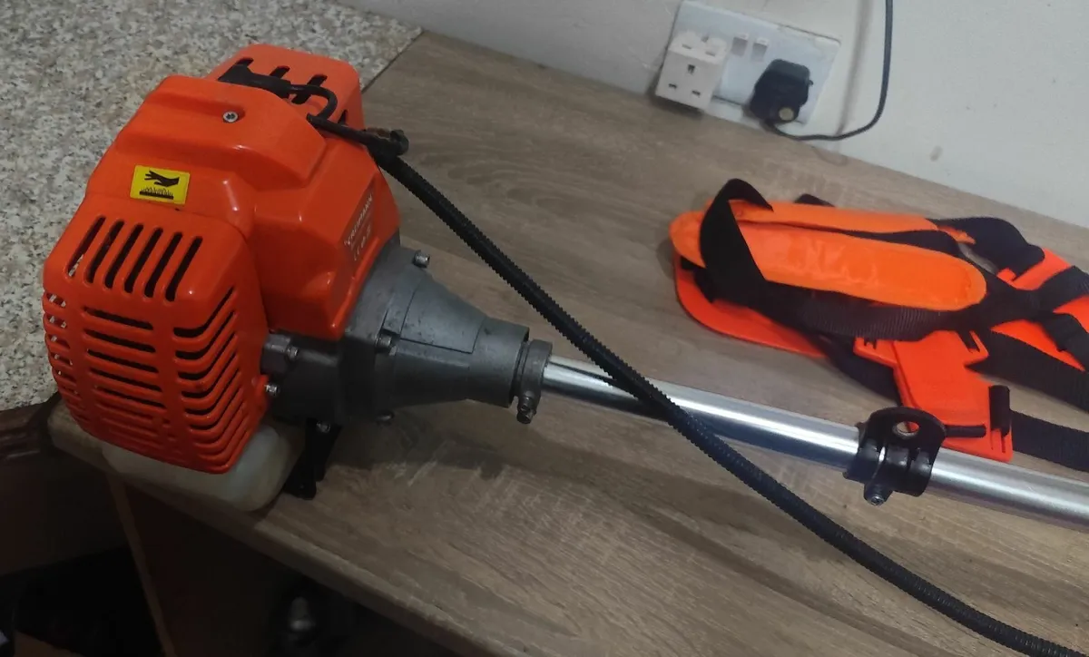 Strimmer for Sale - Image 4