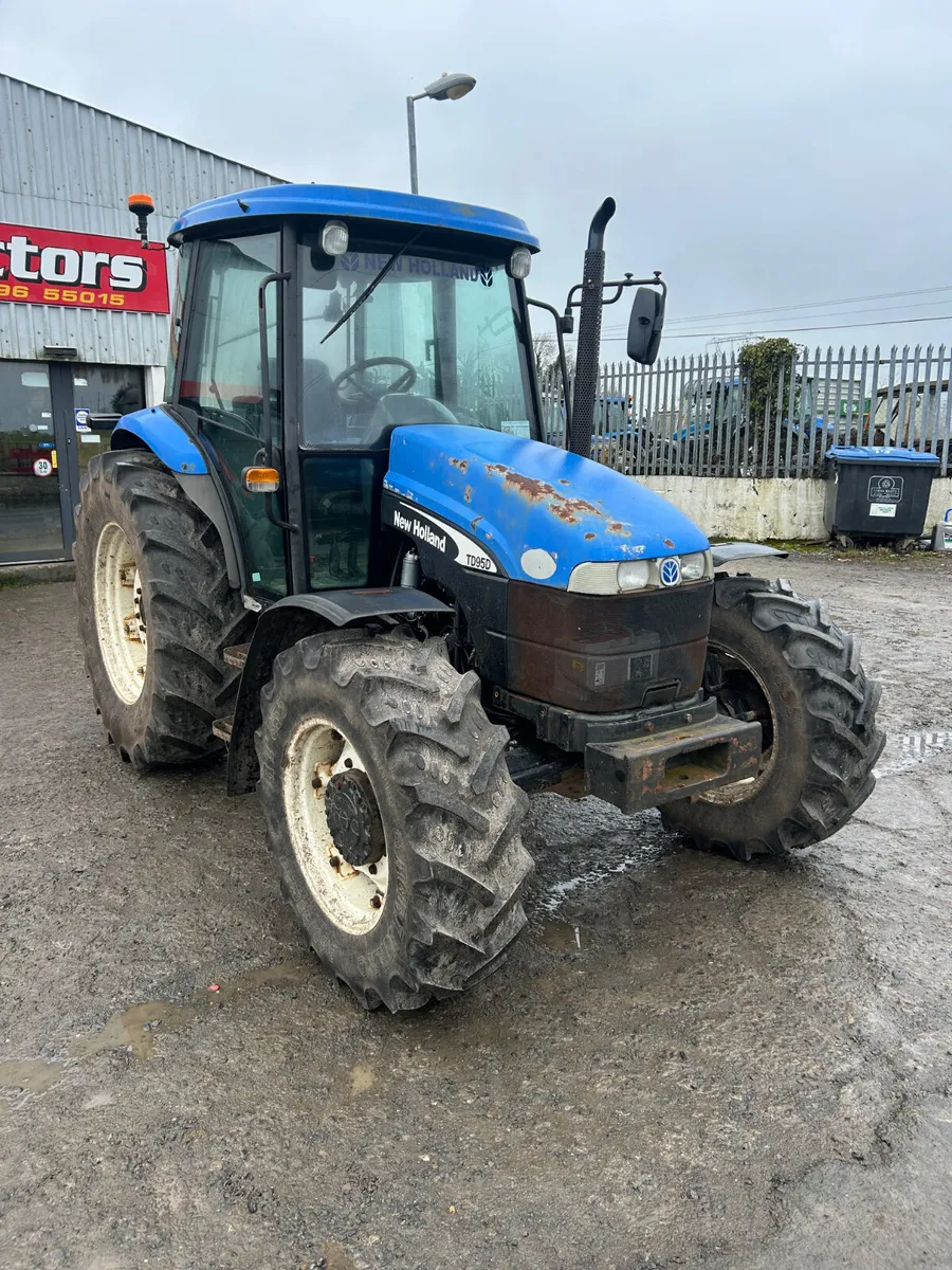 2005 New Holland TD95D - Image 4